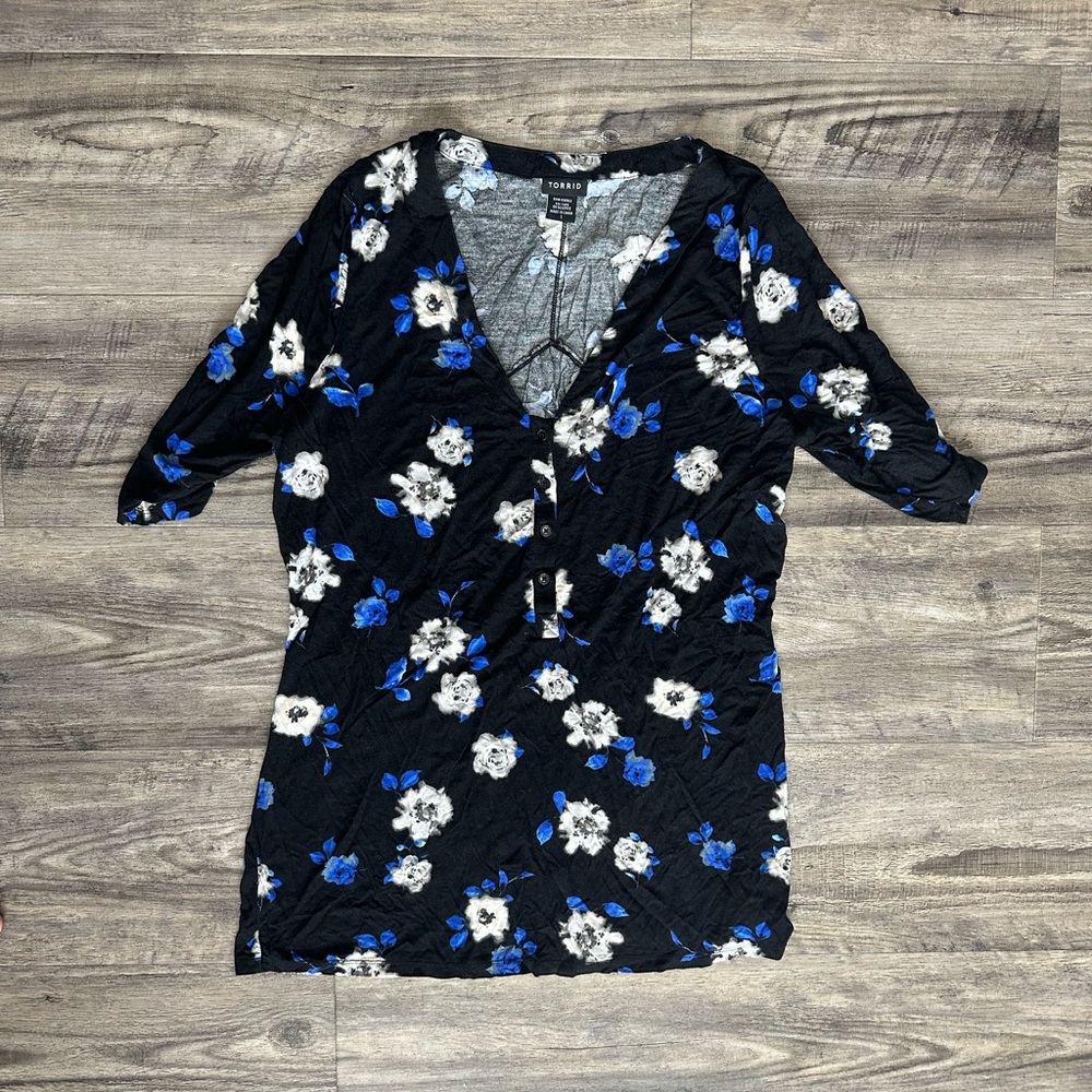 Torrid shirt